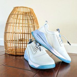 Clove Women's Classic Shoe - Grey Matter